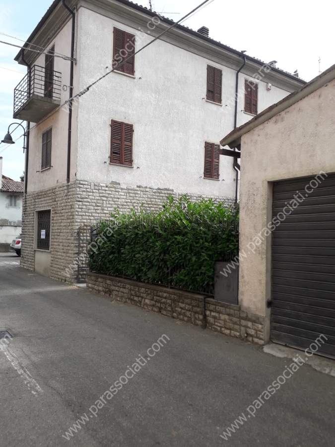 casa indipendente in vendita a Castelnuovo Scrivia